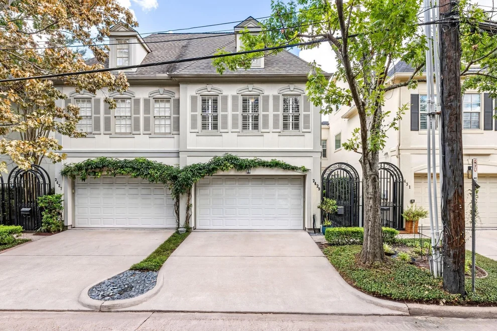 Unit for sale at 2429 North Boulevard, Houston, TX 77098