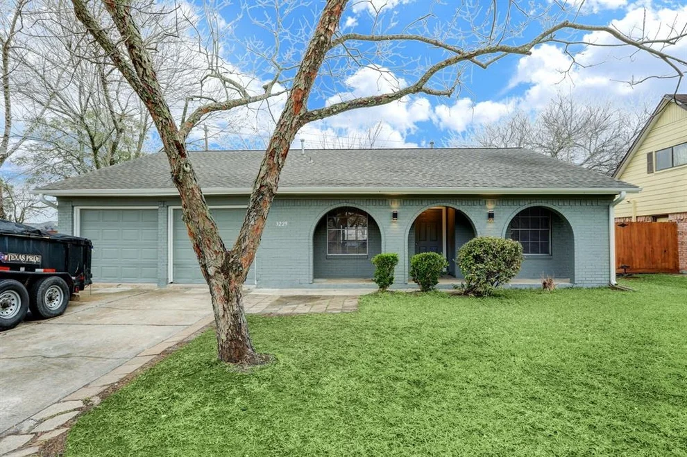 Unit for sale at 3229 Sinclair Street, Pasadena, TX 77505