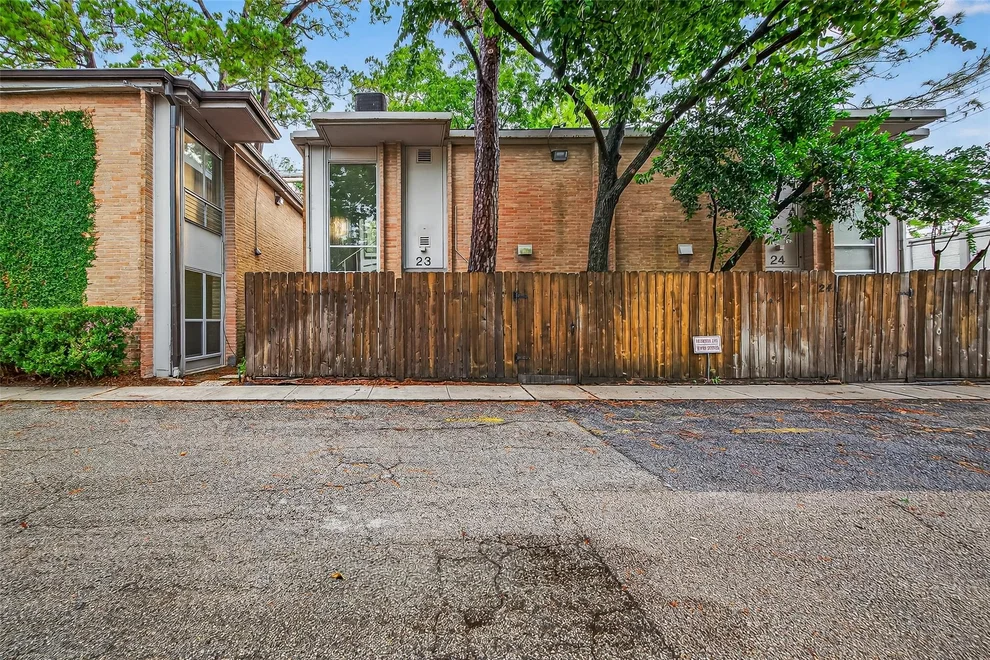 Unit for sale at 8211 Katy Freeway, Houston, TX 77024
