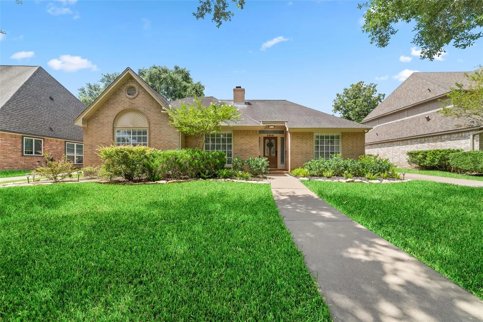 Unit for sale at 3914 Felicia Drive, Sugar Land, TX 77479