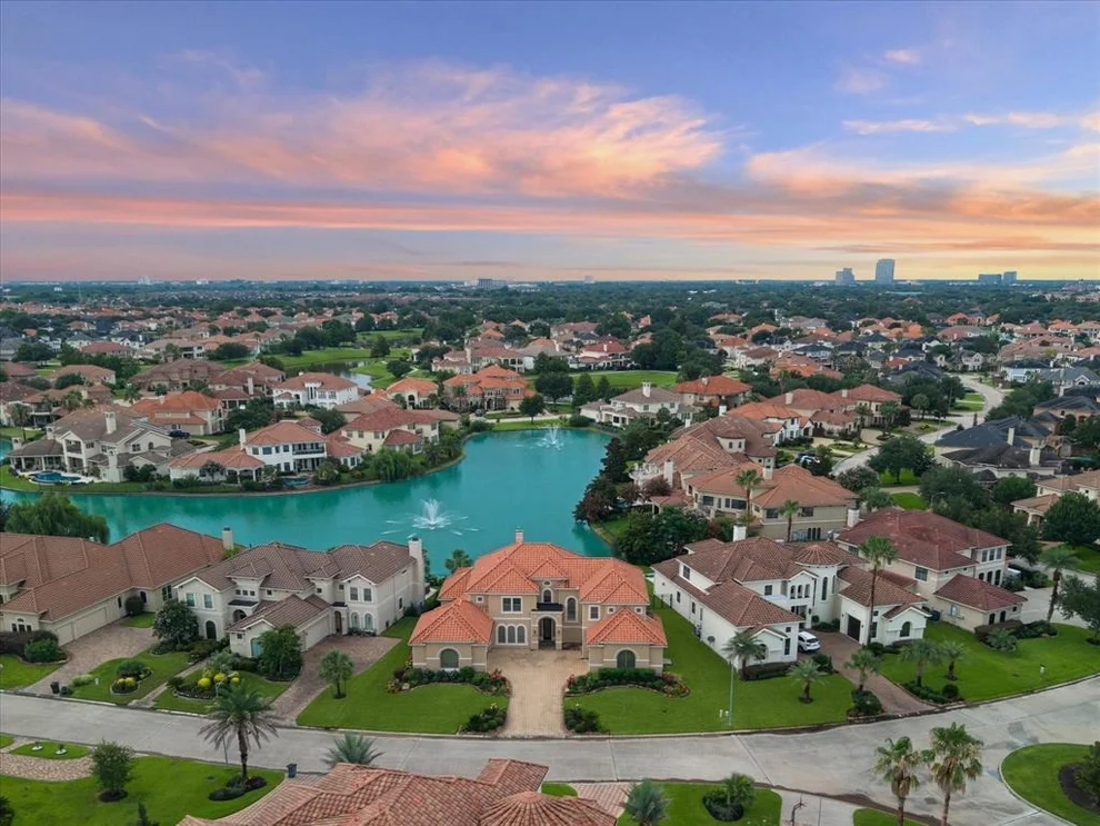 Unit for sale at 13718 Slate Creek Lane, Houston, TX 77077