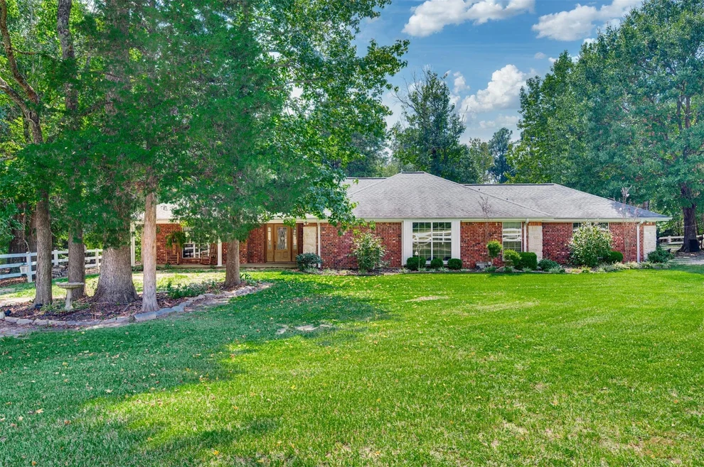 Unit for sale at 3269 Acr 153, Palestine, TX 75801