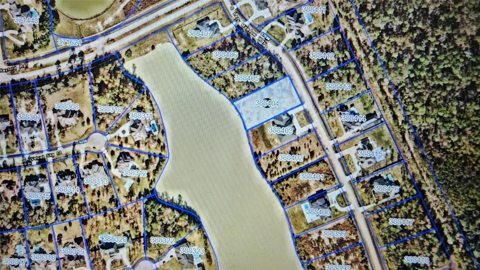 Unit for sale at 27587 S Lazy Meadow Way, Spring, TX 77386