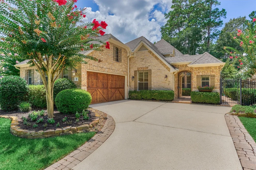 Unit for sale at 42 Carlyle Place, The Woodlands, TX 77382
