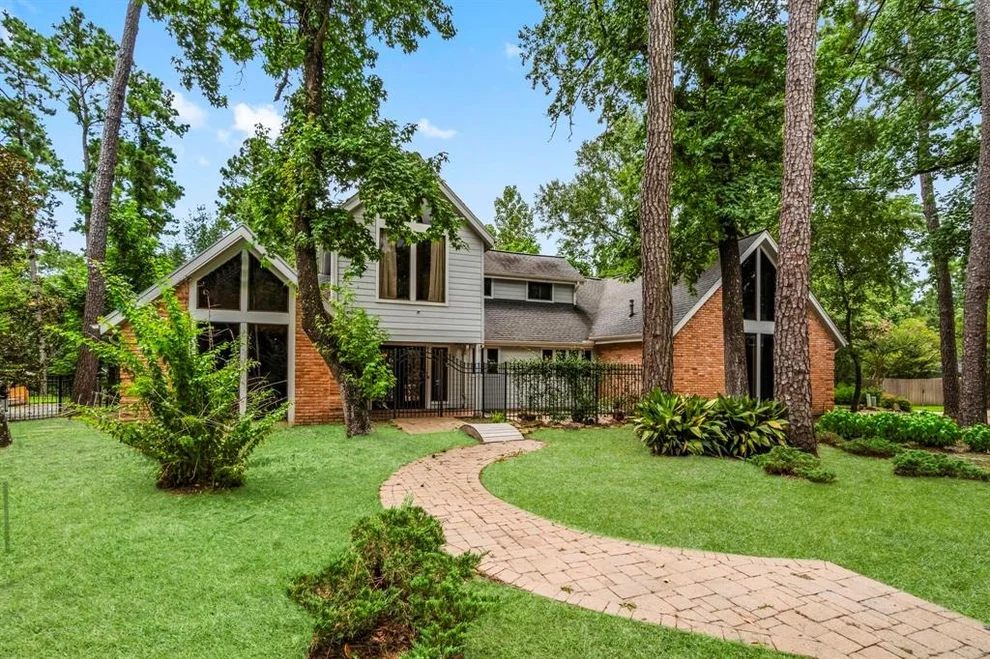Unit for sale at 10909 Sweetspire Place, The Woodlands, TX 77380