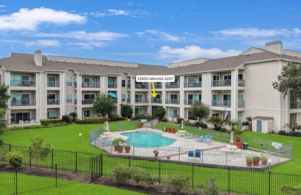 Unit for sale at 12800 Melville Drive, Montgomery, TX 77356