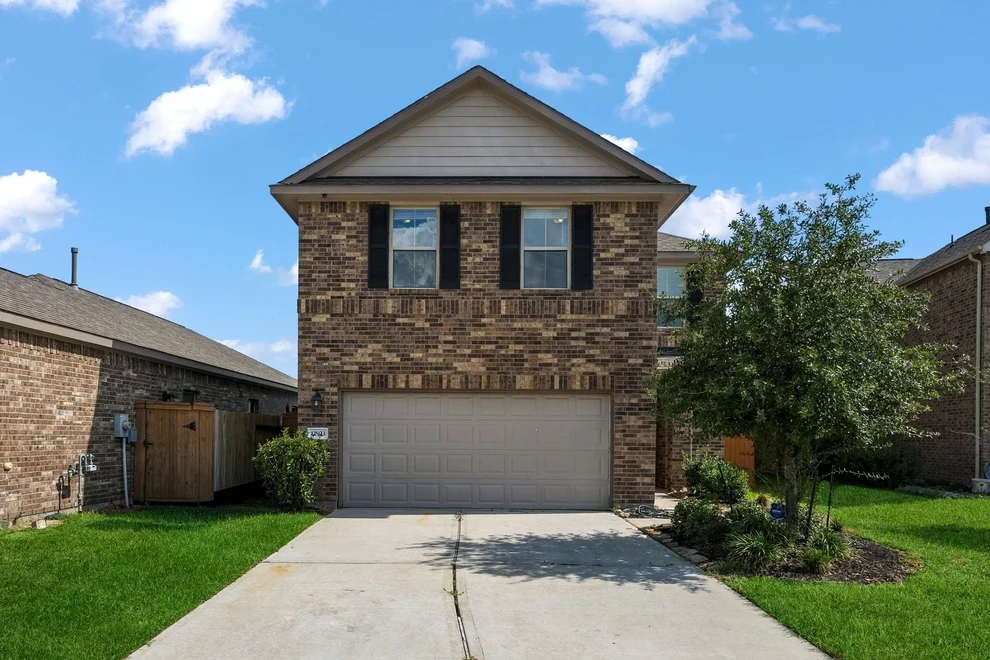 Unit for sale at 12923 Crombie Drive, Humble, TX 77346
