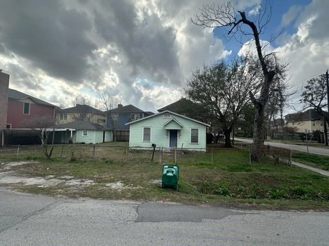 Unit for sale at 2543 Bevis Street, Houston, TX 77008