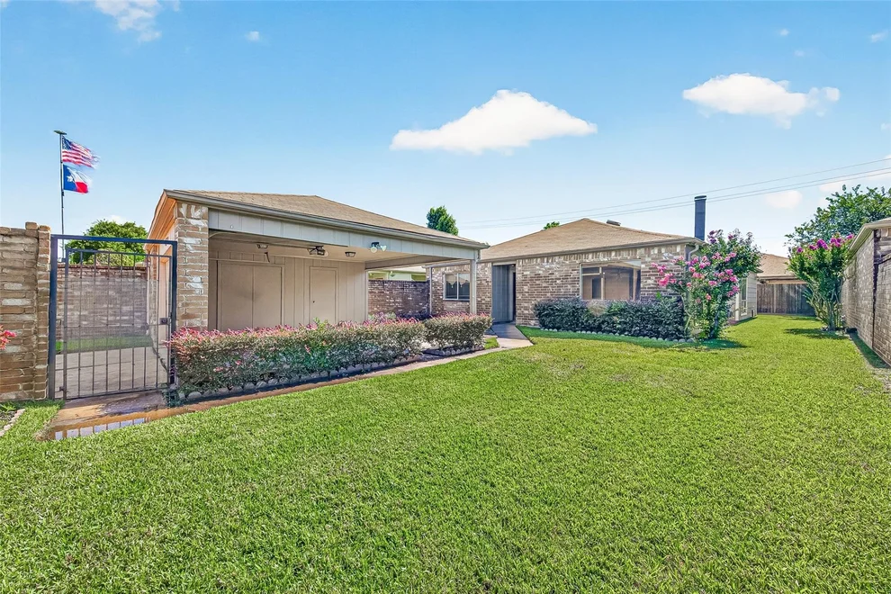 Unit for sale at 9407 Keegans Wood Drive, Houston, TX 77083