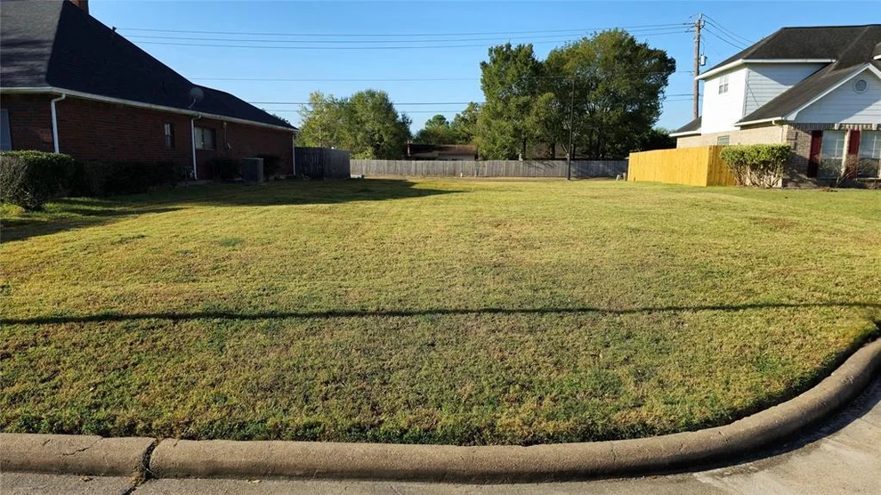 Unit for sale at 110 Crest Court, Stafford, TX 77477