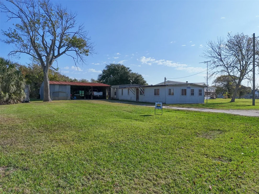 Unit for sale at 686 County Road 257, Matagorda, TX 77457