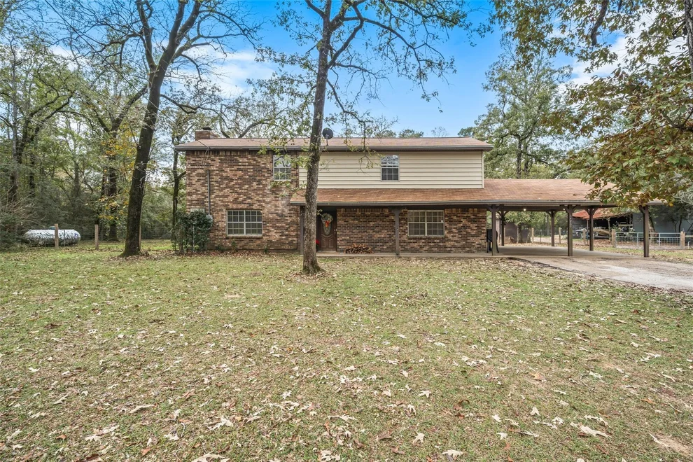 Unit for sale at 14269 Cedar Lane Loop, Willis, TX 77378