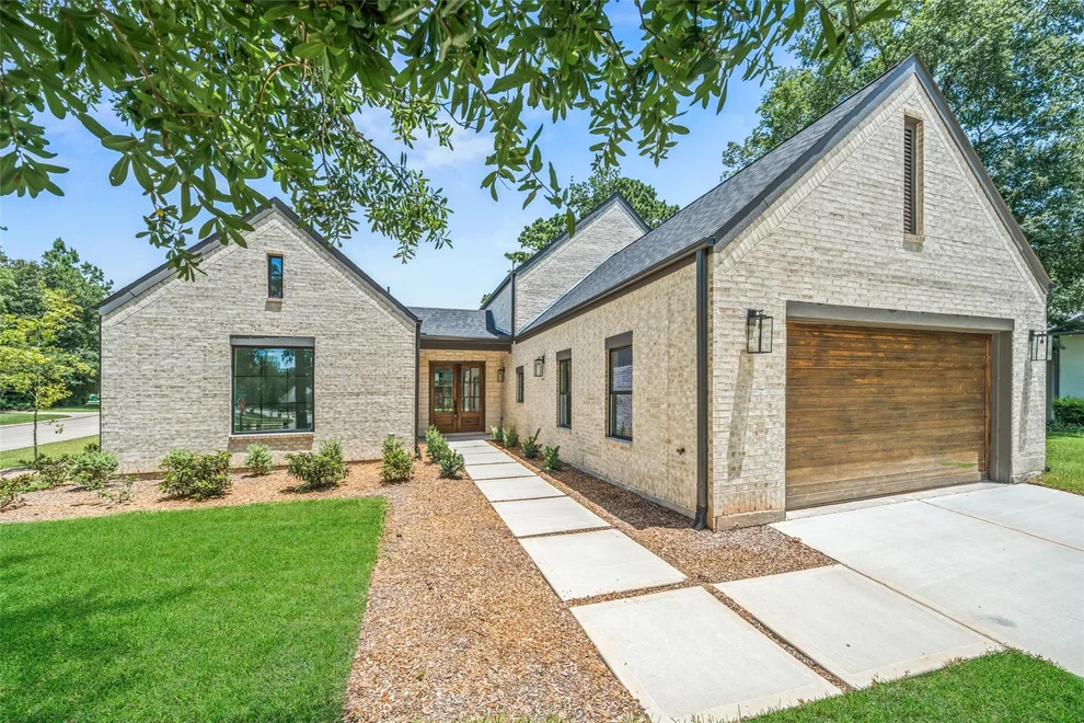 Unit for sale at 4785 W Fork Boulevard, Conroe, TX 77304