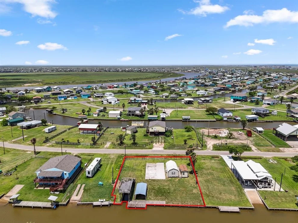 Unit for sale at 35123 Gulfview Drive, Sargent, TX 77414