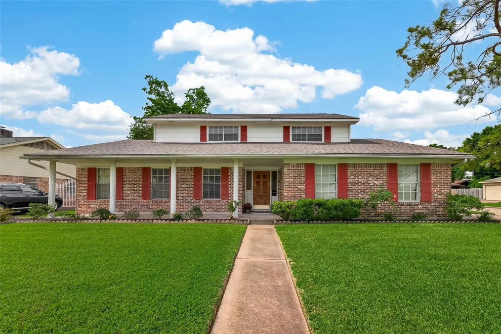 Unit for sale at 9235 Sharpview Drive, Houston, TX 77036