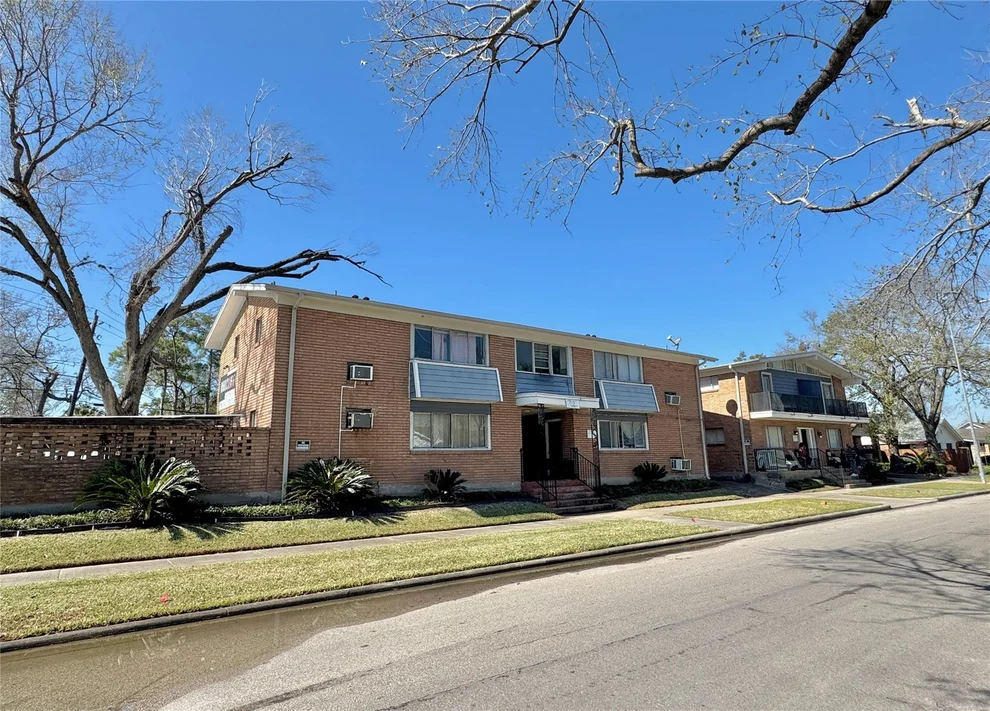 Unit for sale at 2712 Oakcliff Street, Houston, TX 77023