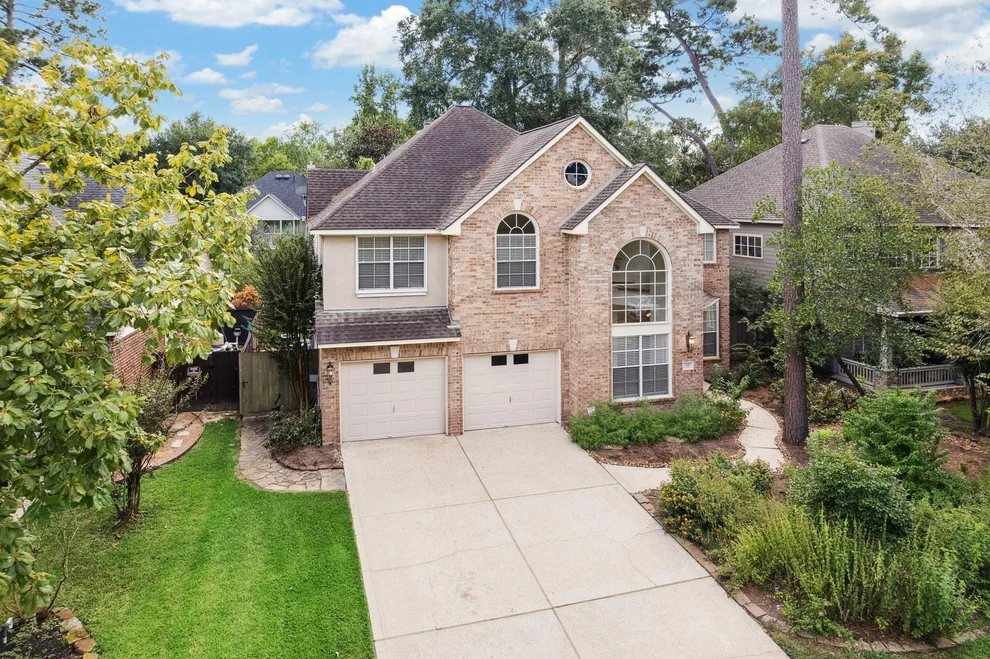 Unit for sale at 15 Redland Place, Spring, TX 77382