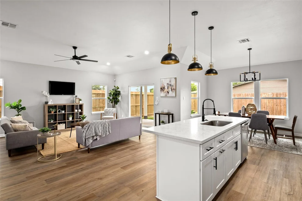 Unit for sale at 14307 Laredo Street, Houston, TX 77015