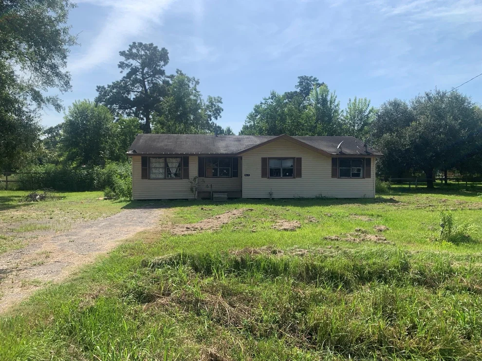 Unit for sale at 6583 Fm 770 N, Hull, TX 77564