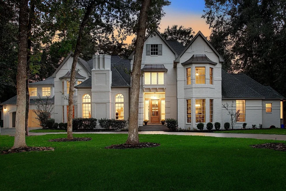 Unit for sale at 6 Misty Point, The Woodlands, TX 77380