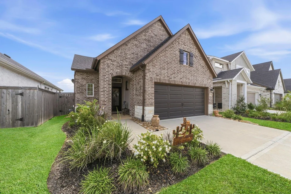 Unit for sale at 16314 Verbena Glen Drive, Hockley, TX 77447
