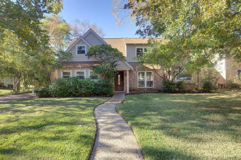 Unit for sale at 17611 Loring Lane, Spring, TX 77388