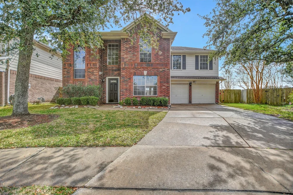 Unit for sale at 2939 Sailors Moon Drive, Friendswood, TX 77546