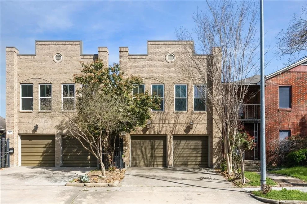 Unit for sale at 420 W Saulnier Street, Houston, TX 77019