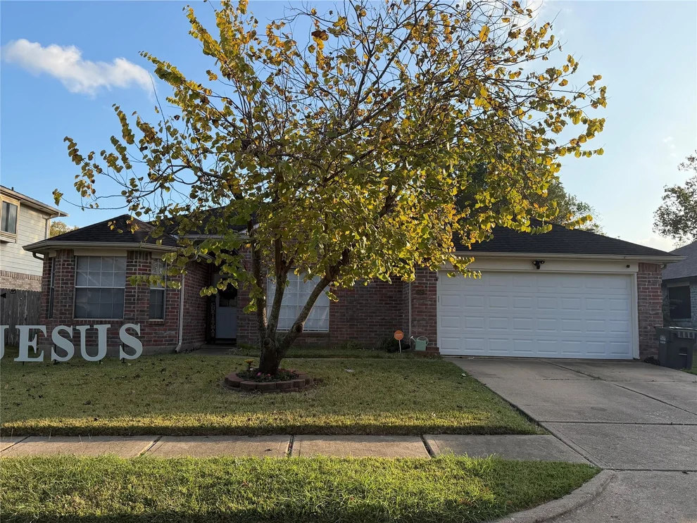 Unit for sale at 4520 Fox Run Street, Pearland, TX 77584
