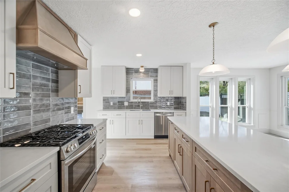 Unit for sale at 11303 Olympia Drive, Houston, TX 77077
