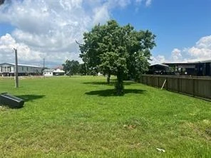 Unit for sale at NA-Lot 39-40 16th St, San Leon, TX 77539