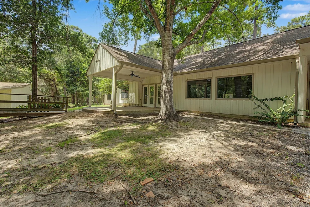 Unit for sale at 83 Dahlia Road, Huntsville, TX 77320