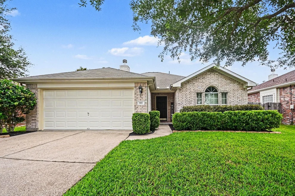 Unit for sale at 102 Blue Skies Court, La Marque, TX 77568