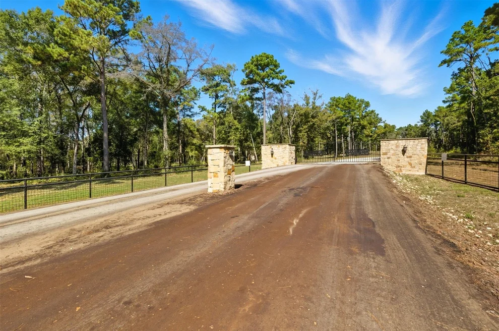 Unit for sale at 60 County Road 114, Centerville, TX 75833
