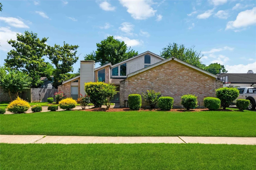 Unit for sale at 1823 Hilton Head Drive, Missouri City, TX 77459