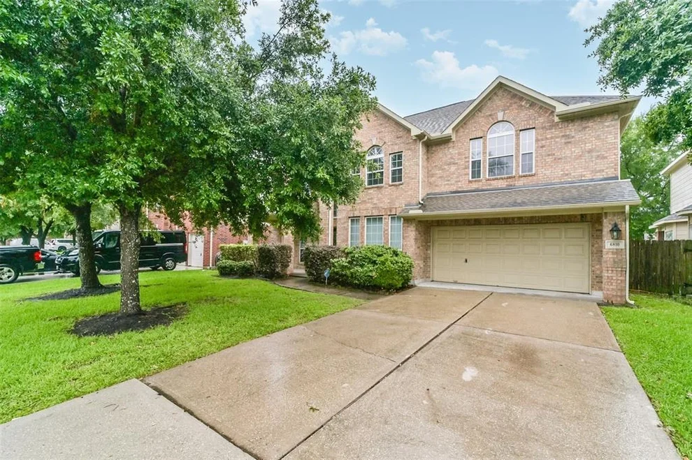 Unit for sale at 6810 Latchmore Lane, Houston, TX 77049