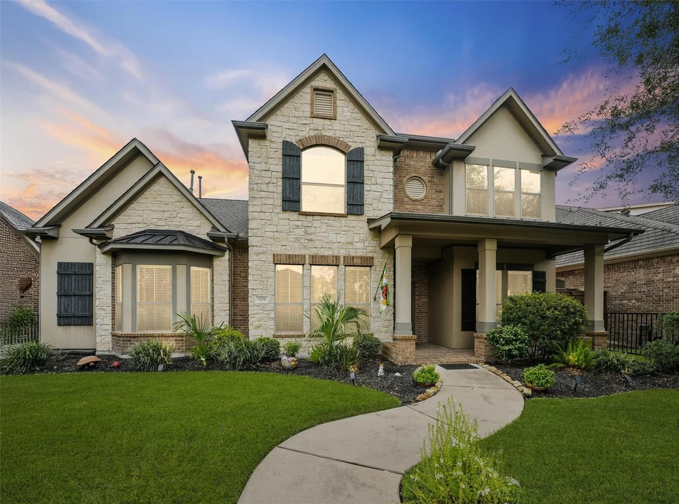 Unit for sale at 529 Water Street, Webster, TX 77598