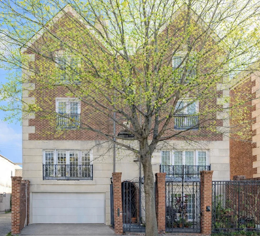 Unit for sale at 2413 Kingston Street, Houston, TX 77019