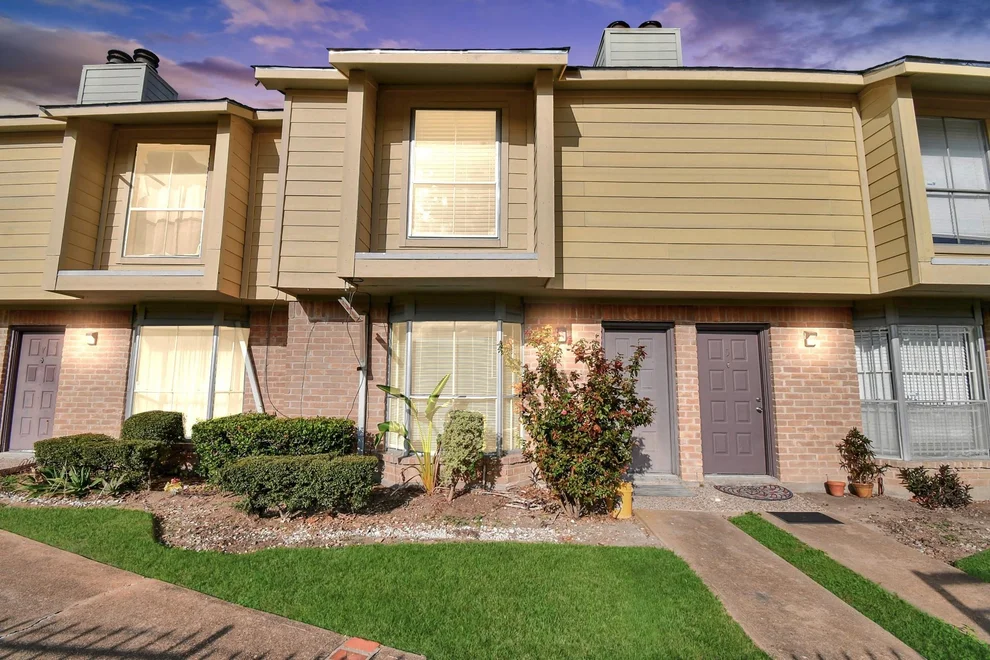 Unit for sale at 9350 Country Creek Drive, Houston, TX 77036