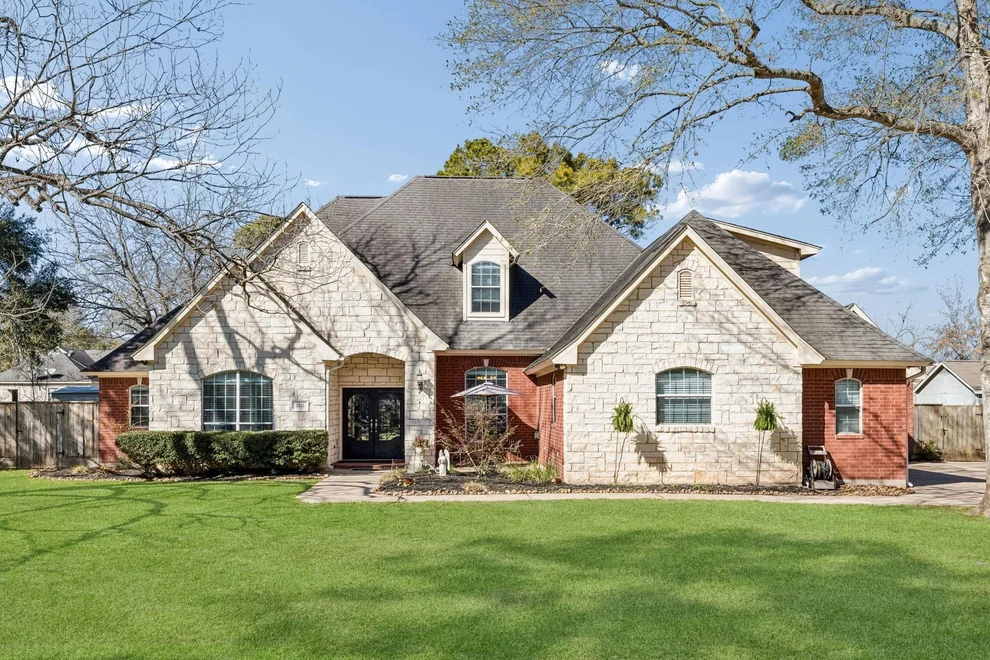 Unit for sale at 2217 Bernie Avenue, Rosenberg, TX 77471