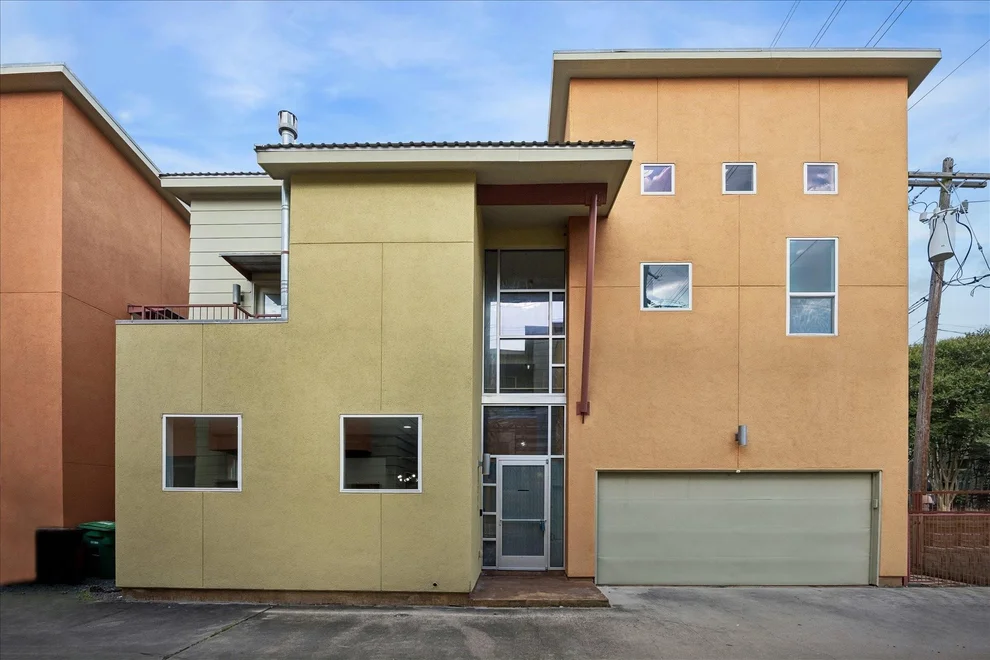Unit for sale at 1711 W 13th Street, Houston, TX 77008