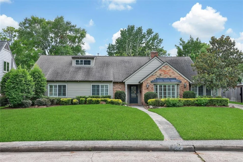 Unit for sale at 807 Frostwood Drive, Houston, TX 77024