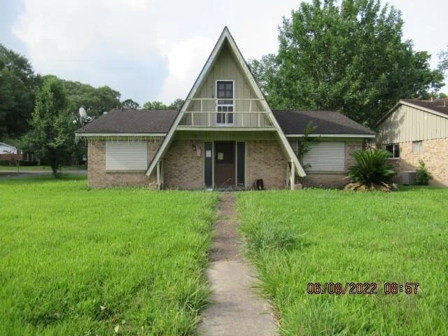 Unit for sale at 316 Cypress Street, Alvin, TX 77511