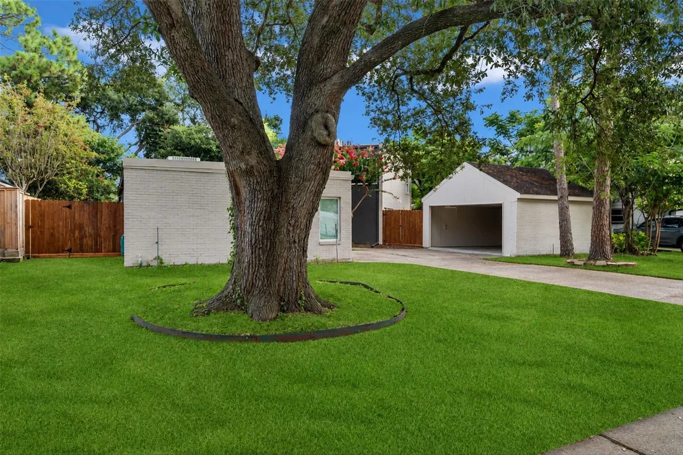Unit for sale at 10722 Ella Lee Lane, Houston, TX 77042