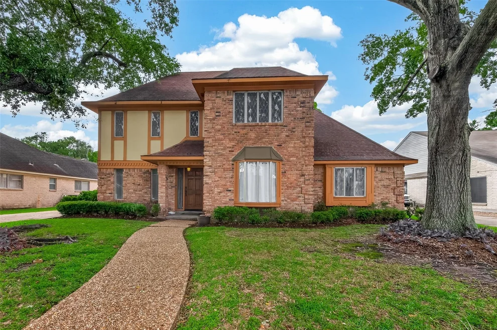 Unit for sale at 6210 Claridge Drive, Houston, TX 77096