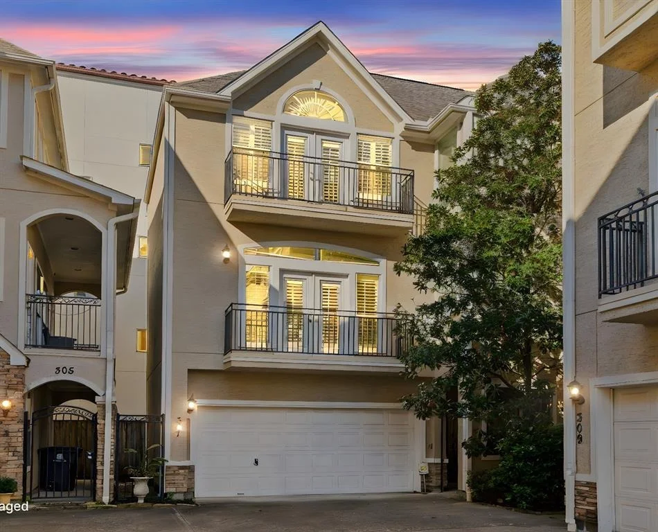 Unit for sale at 307 Reinerman Street, Houston, TX 77007