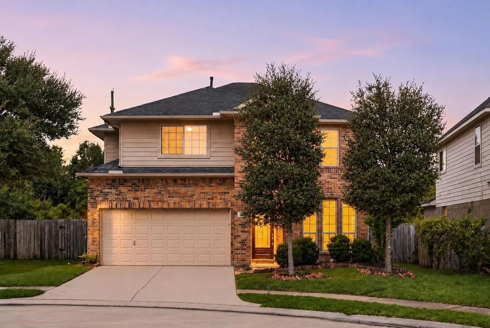 Unit for sale at 16955 Wedgeside Park, Cypress, TX 77429