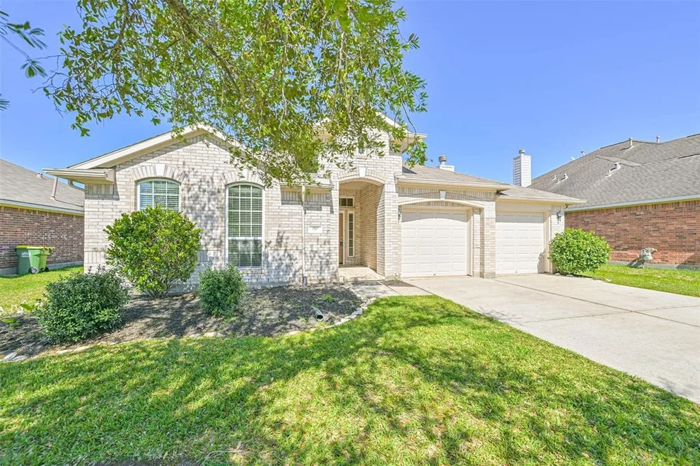 Unit for sale at 2967 Winter Berry Court, Pearland, TX 77581