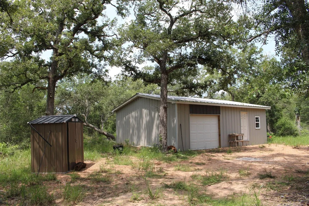 Unit for sale at 479 Private 1581 Drive, Hallettsville, TX 77964