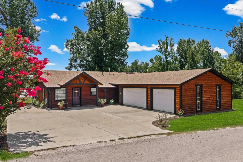Unit for sale at 344 Birch Drive, Onalaska, TX 77360